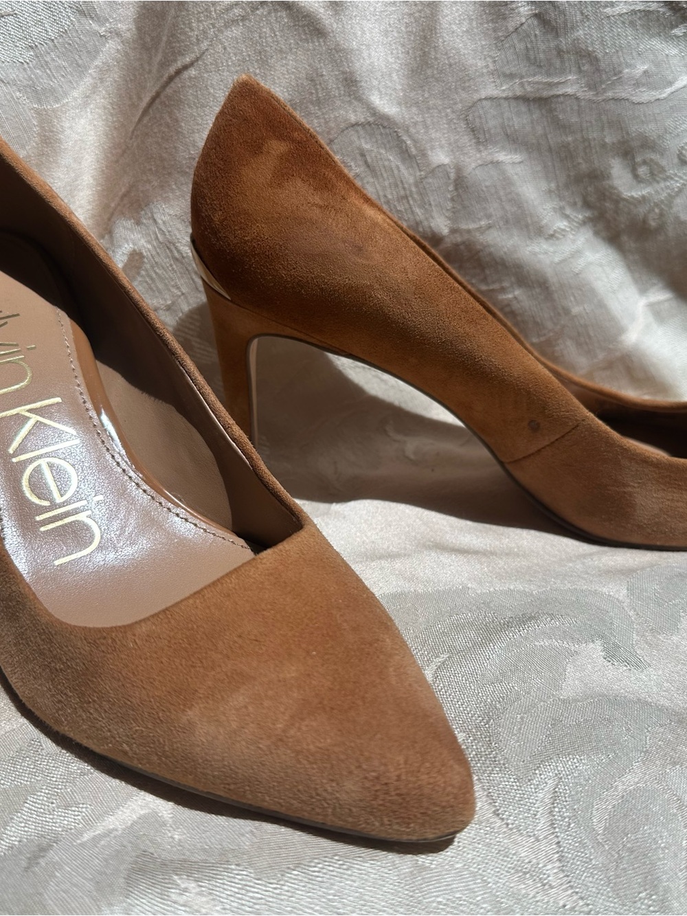 Calvin Klein Women's Tan Suede Pointed-Toe Pumps